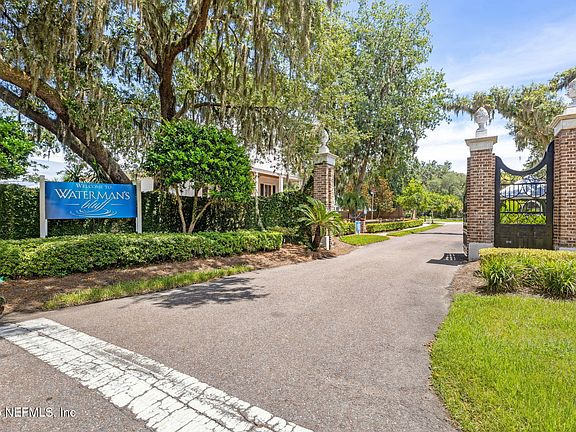3rd image of 28886 GRANDVIEW Manor