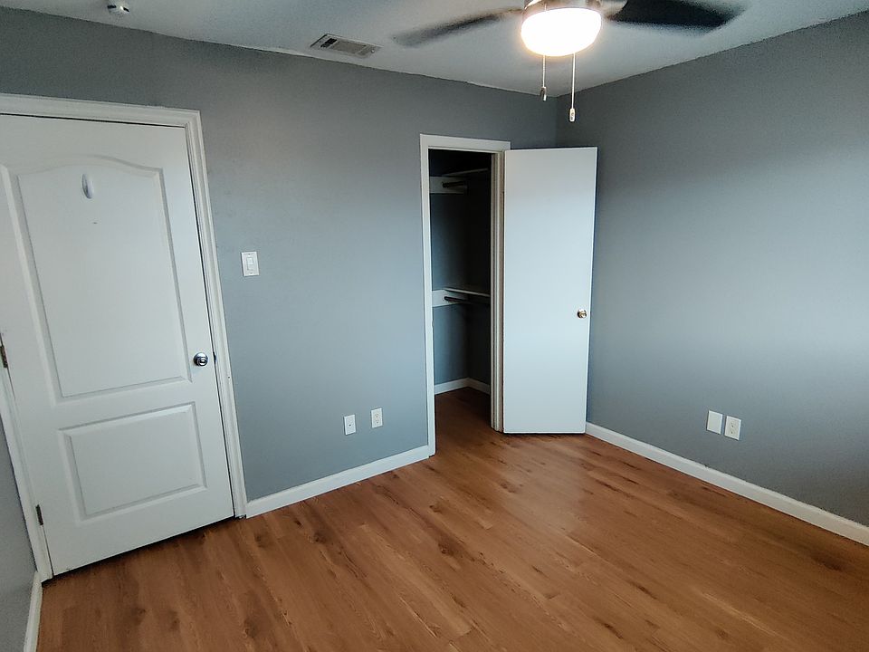 1st image of 2124 Bordeaux Dr #3