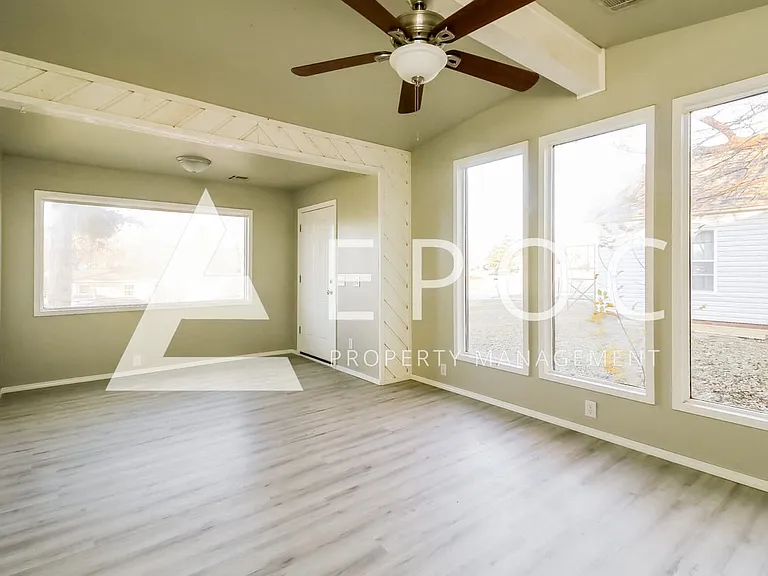 626 Cedar Ave — Photo 10