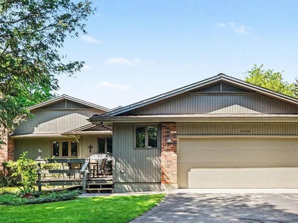 3598 Charlevoix Dr SE #116, Grand Rapids, MI 49546