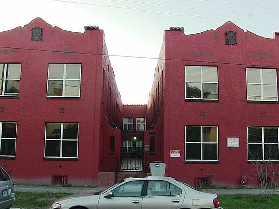 3rd image of 111 S Newport Ave APT 12
