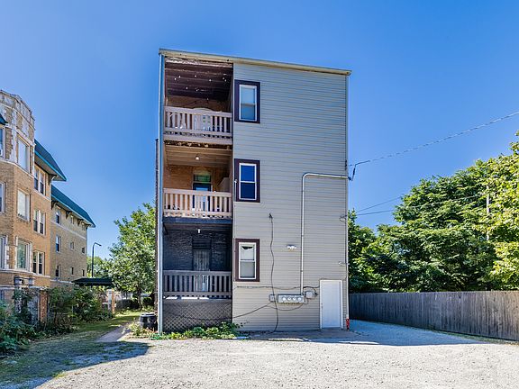 5th image of 7551 S South Shore Dr