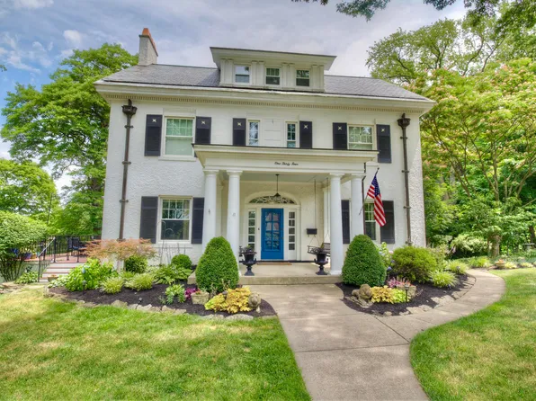 134 Park Rd, Fort Mitchell, KY 41011
