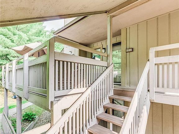 2nd image of 596 Meredith Ln