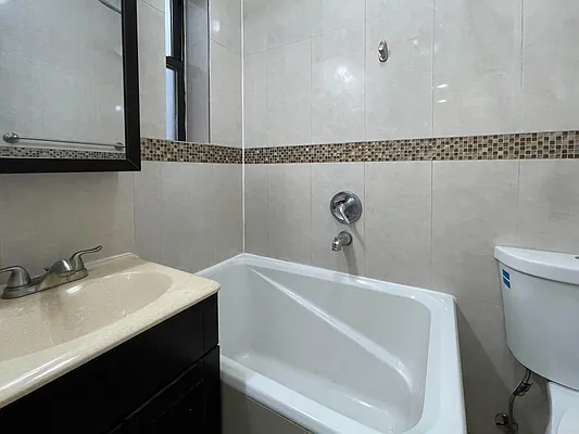 Rented by ERNY LLC | media 15