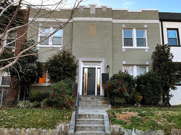 1304 Holbrook St NE APT 2