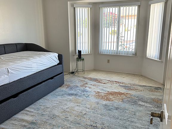 3rd image of 12975 Avenida Marbella