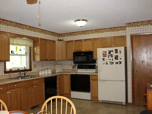 4th image of 730 Clifton Dr