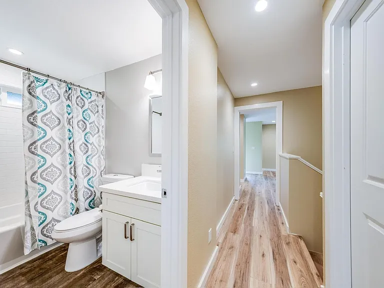 2465 Lamaku Pl — Photo 30