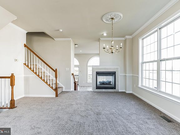 4th image of 2300 Battery Hill Cir