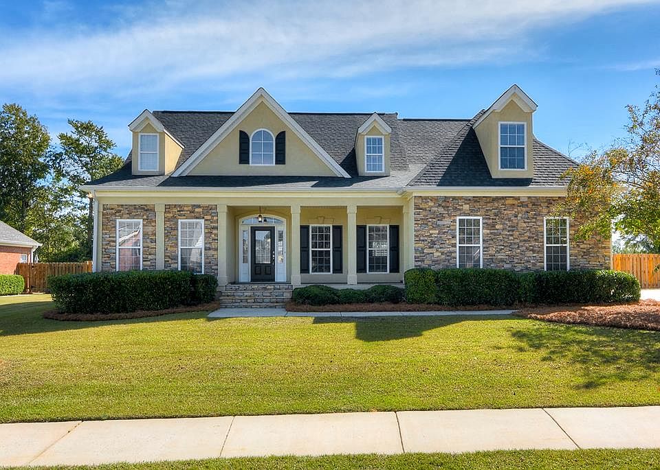 1st image of 1015 Woody Hill Cir