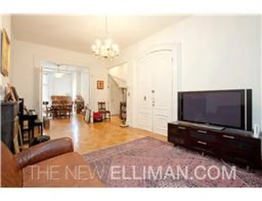 Rented by Douglas Elliman | media 67