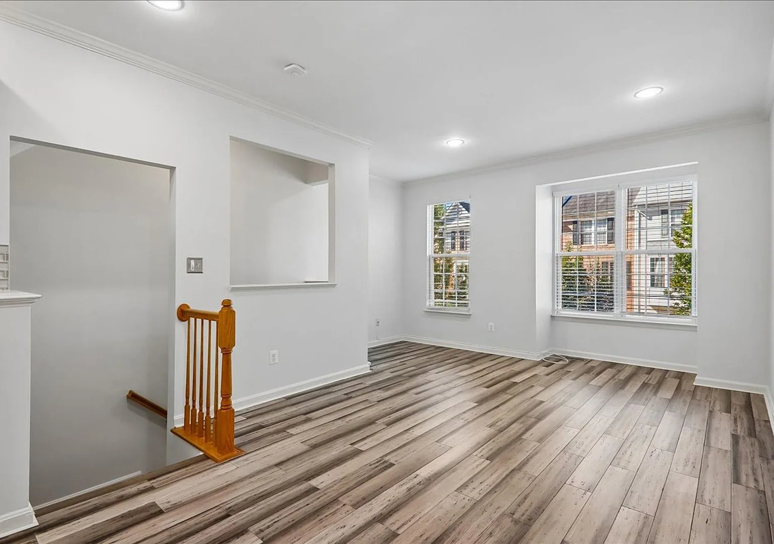 Beautiful Upgraded 3-Bedroom Home in Alexandria's Mount Vernon Area — Photo 4