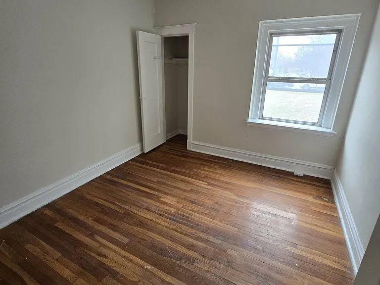 6300 N Rosebury Ave #2S — Photo 2