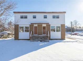 4 A Jones Ave #4, Sackville, NB E4L3Y7
