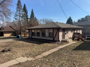 323 Van Buren Ave N, Hopkins, MN 55343