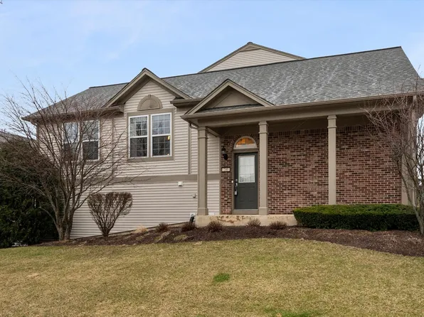 240 Devoe Dr, Oswego, IL 60543