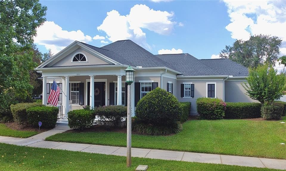 1st image of 1001 Oak Pond Dr