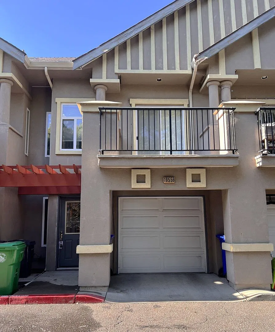 2-Bedroom 2- Bathroom Apartment Home in Hayward — Photo 1
