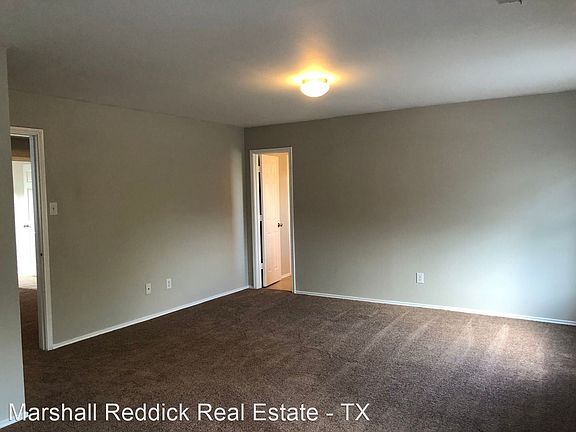 3rd image of 220 Onyx Lake Dr
