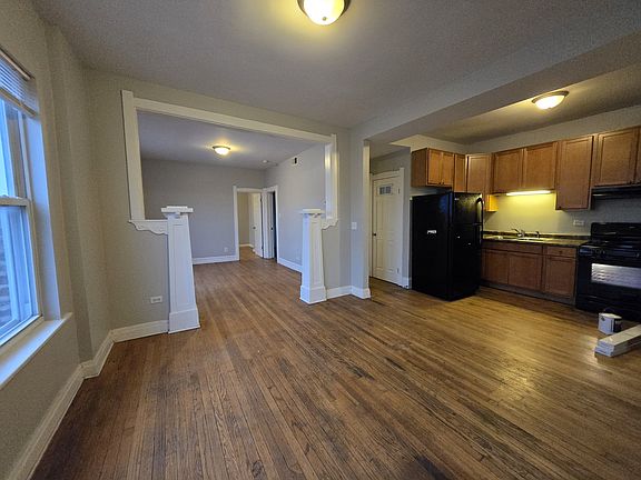 4th image of 2415 N Kildare Ave APT 2R