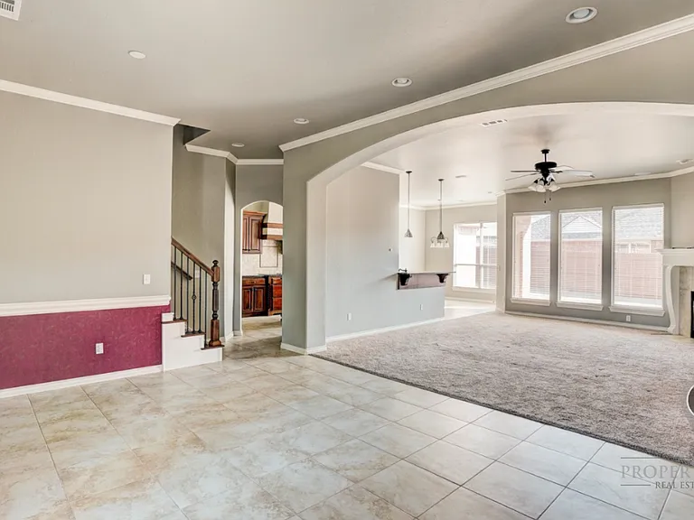 4601 NW 162nd Ct — Photo 3