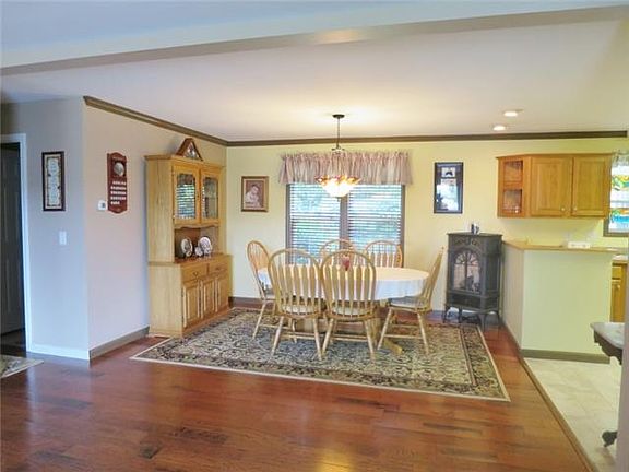 LIVING ROOM/DINING ROOM OPEN CONCEPT