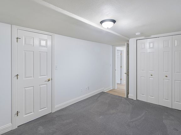 Secondary bedroom/flex room.