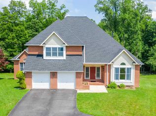 4475 Stonecrest Dr, Ellicott City, MD 21043