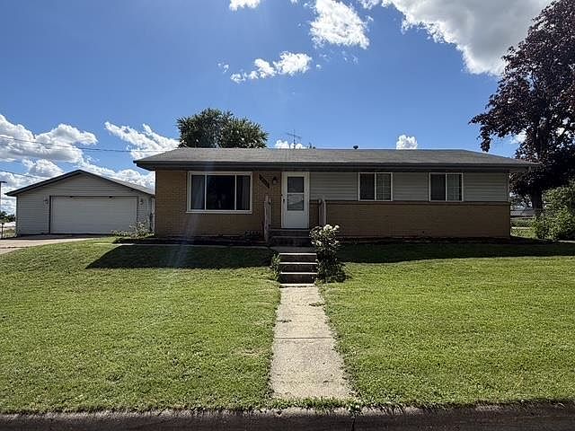 1st image of 4111 Yale Dr