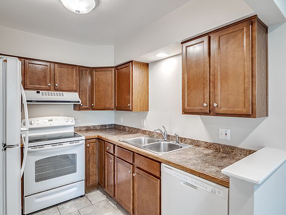 5th image of 6361 Beechmont Ave #9