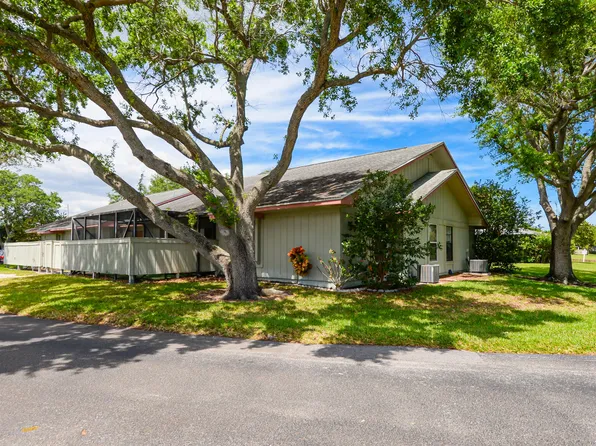 3914 NW Cinnamon Tree Circle, Jensen Beach, FL 34957