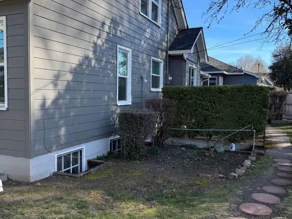 411 - 1143 NW 31st Street, 1143 NW 31st St APT 3, Corvallis, OR 97330