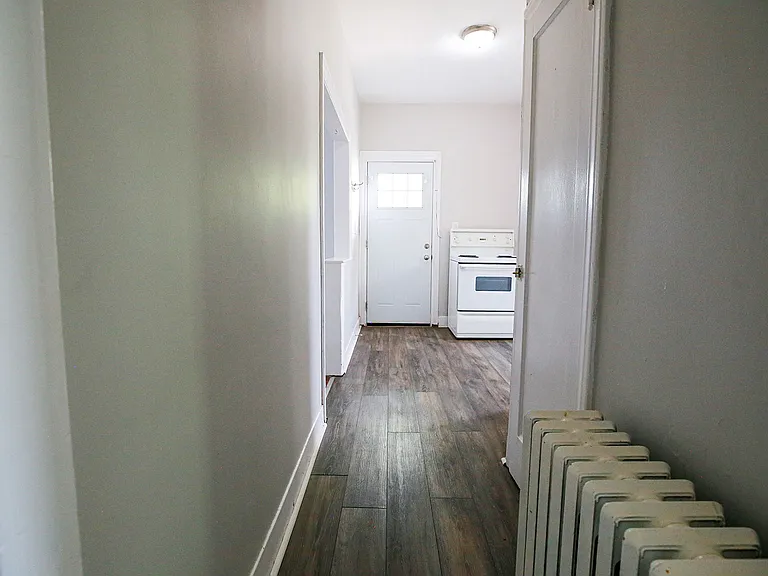 52 Empire St — Photo 14
