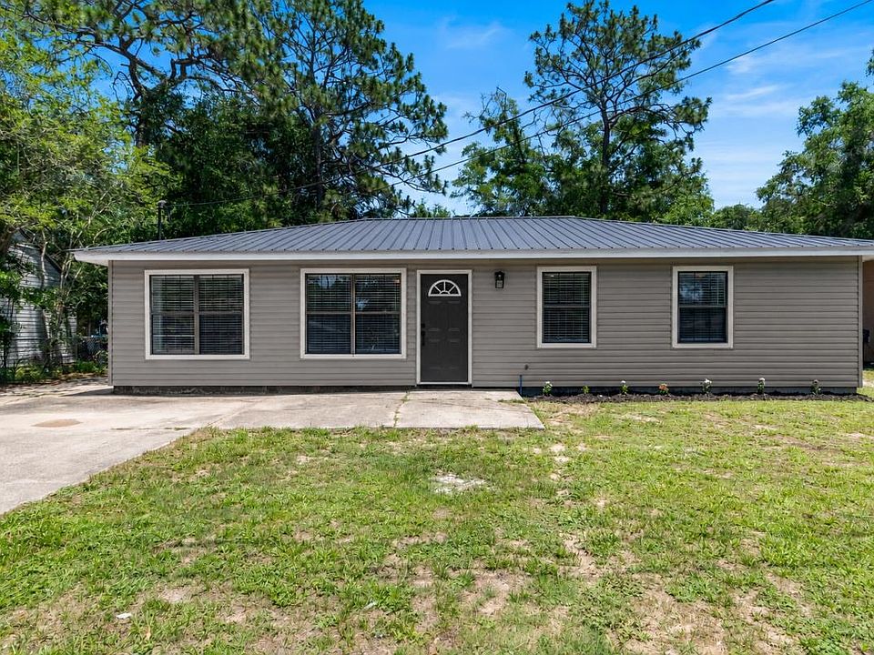 1st image of 4621 Tall Oak Dr