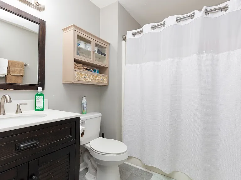 427 McClary Rd #B — Photo 1