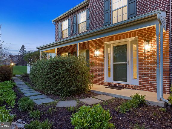 5th image of 7 E Hunter Creek Ln