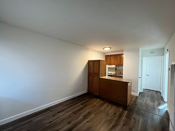 4th image of 50 Cleveland Ave Unit 6