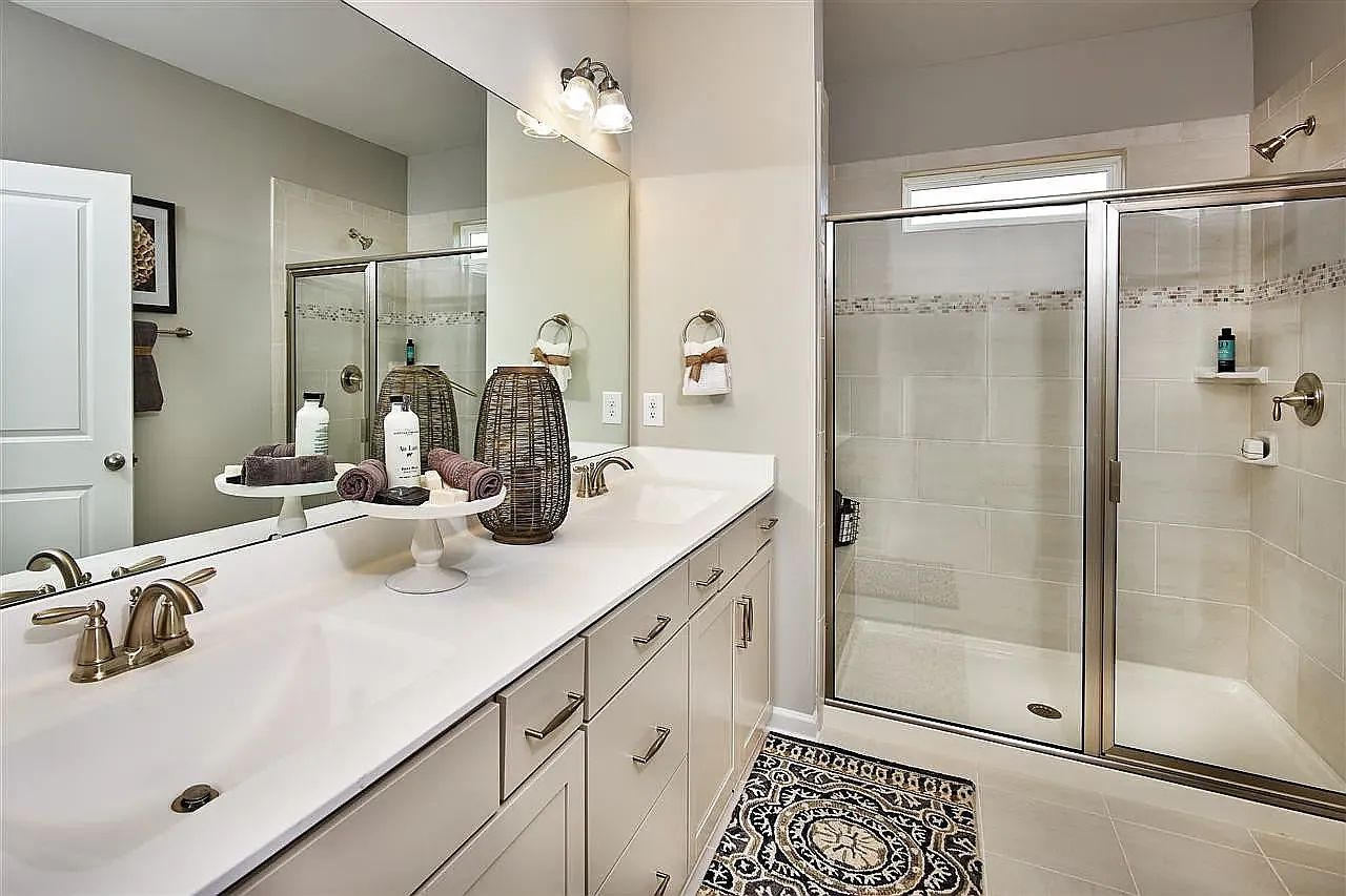 4 bed, 3.5 bath, 2239 sqft, $2,300 — Photo 1