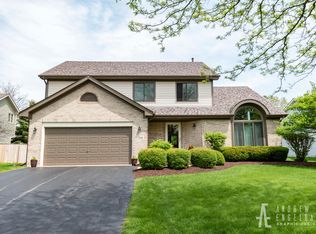788 Springbrook Ln, Bolingbrook, IL 60490