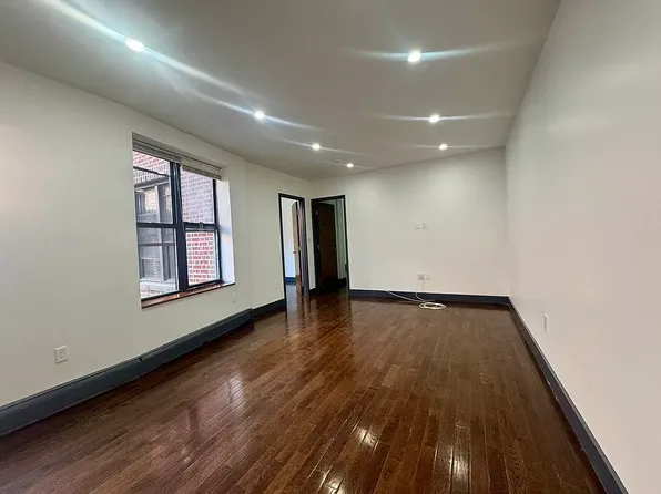 2724 Pitkin Avenue image 3 of 6