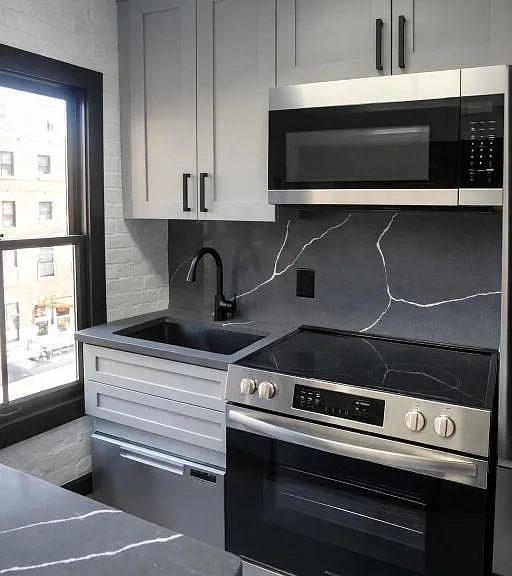 248 Mott St #14-13 — Photo 3