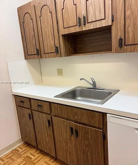 9050 Jacaranda Ln #8 — Photo 6