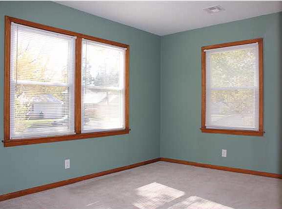 3rd image of 1024 Park Ave