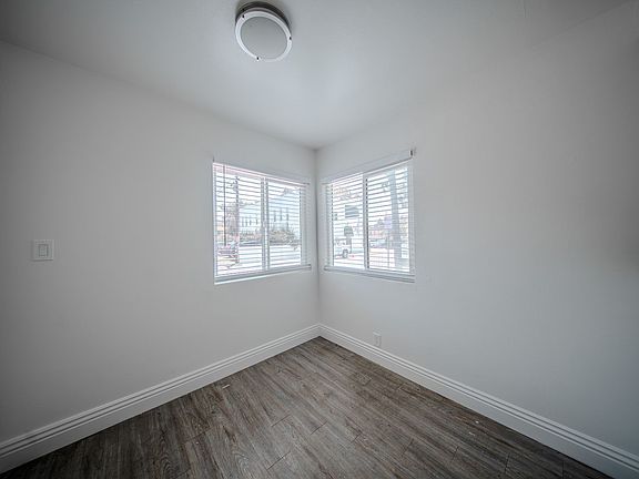 3rd image of 405 W 10th St Unit A