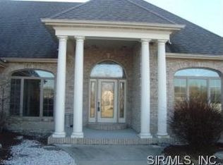 5 W Huntington Dr, Maryville, IL 62062