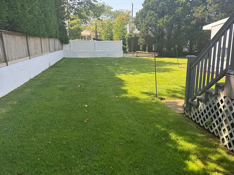 89 Lynbrook Ave — Photo 17