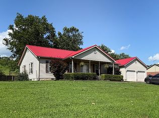 11 Deer Pond Dr, Morgantown, KY 42261