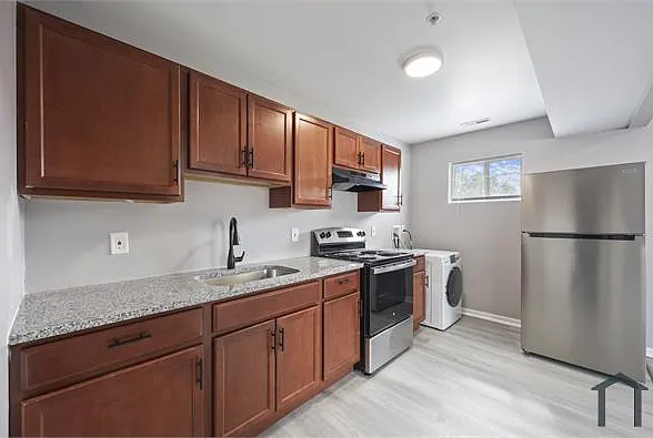 2933 Allendale Rd — Photo 1