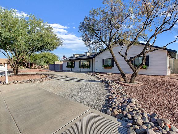 3rd image of 8901 W Villa Chula